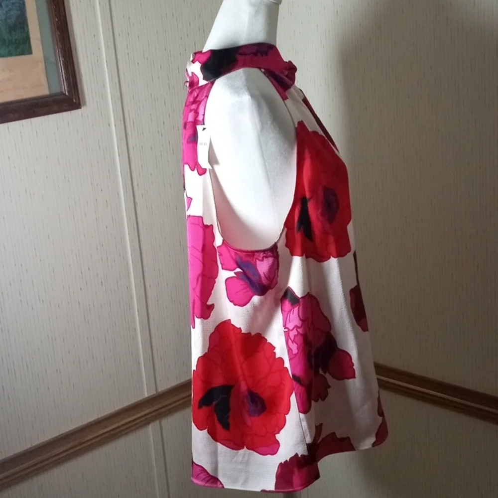 Talbots Pink and Red Floral Blouse Summer, Reunion, Vacation - Picture 8 of 8